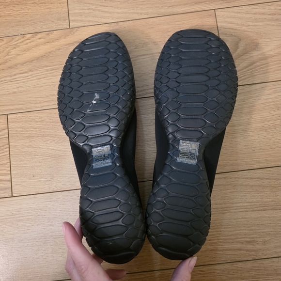 Lissom Flyte Slip On Flats- 10 - Picture 6 of 12